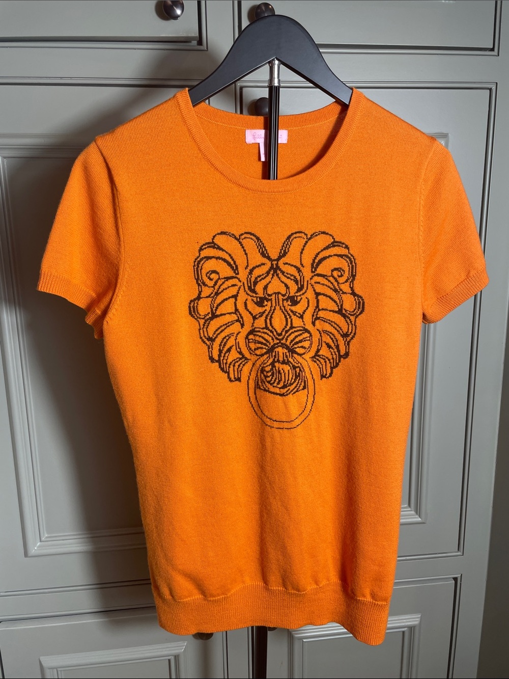 Lilly Pulitzer Lion’s Head Door Knocker Orange Knit Top Large